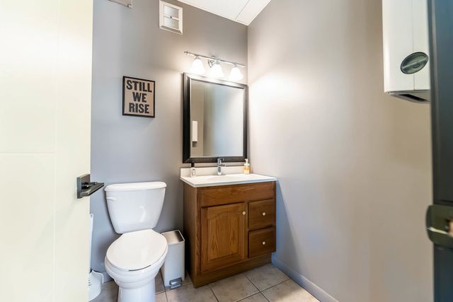 9757 S Kedzie Avenue, Evergreen Park, IL 60805