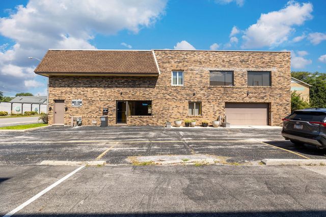 9757 S Kedzie Avenue, Evergreen Park, IL 60805
