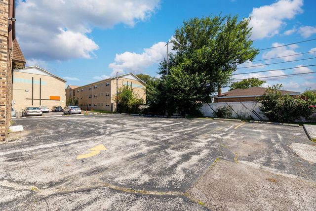 9757 S Kedzie Avenue, Evergreen Park, IL 60805