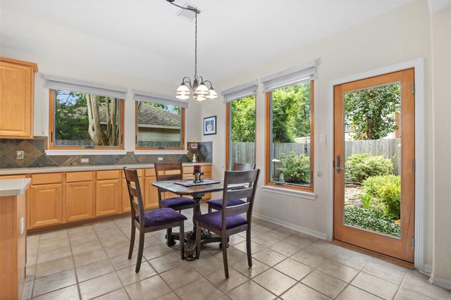 122 S Evangeline Oaks Circle, The Woodlands, TX 77384
