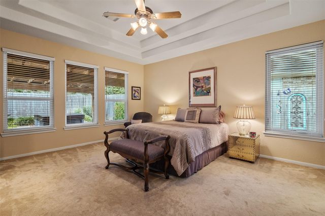 122 S Evangeline Oaks Circle, The Woodlands, TX 77384