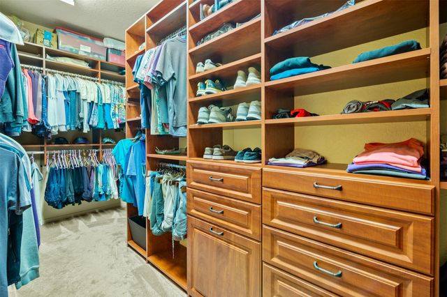 122 S Evangeline Oaks Circle, The Woodlands, TX 77384