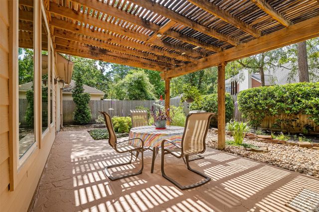 122 S Evangeline Oaks Circle, The Woodlands, TX 77384