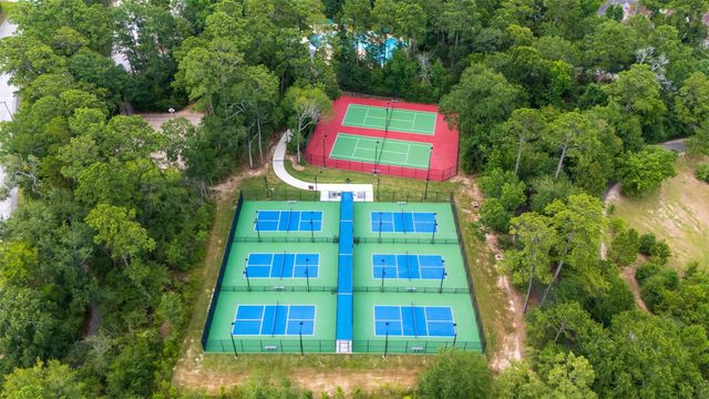122 S Evangeline Oaks Circle, The Woodlands, TX 77384