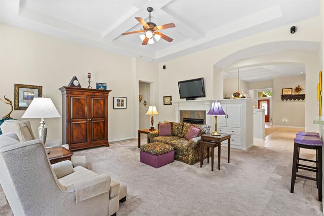 122 S Evangeline Oaks Circle, The Woodlands, TX 77384