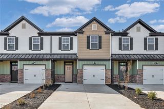 413 Belgrove Way, Easley, SC 29641