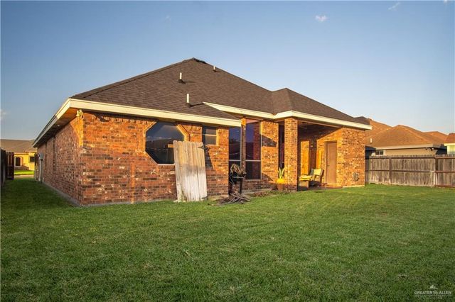 3818 Lori Morgan Drive, Edinburg, TX 78541