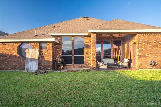 3818 Lori Morgan Drive, Edinburg, TX 78541