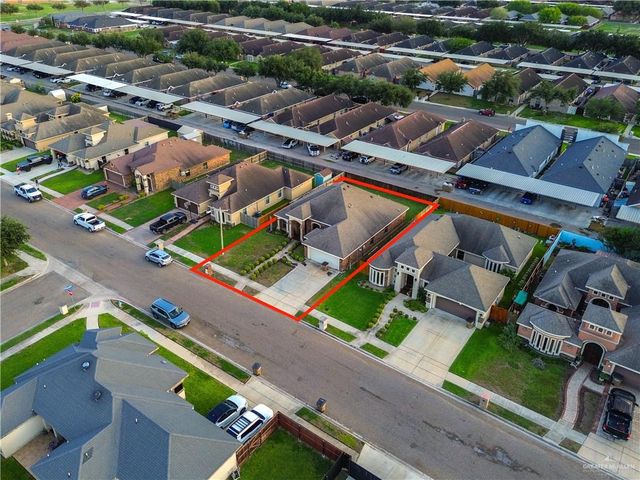 3818 Lori Morgan Drive, Edinburg, TX 78541