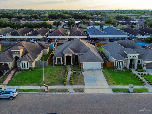 3818 Lori Morgan Drive, Edinburg, TX 78541