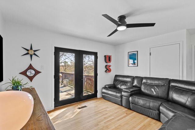 3818 Lakeview Road, North Little Rock, AR 72116