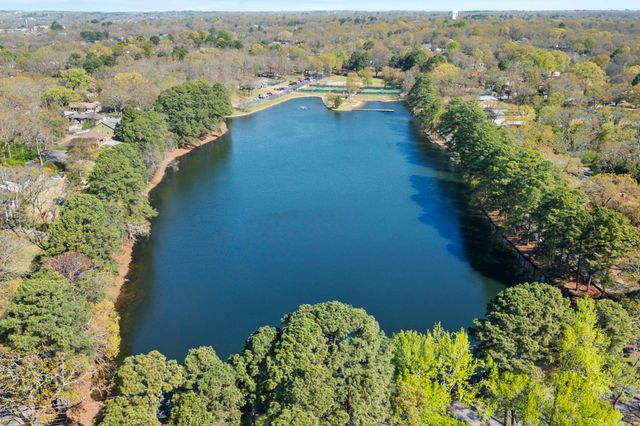 3818 Lakeview Road, North Little Rock, AR 72116