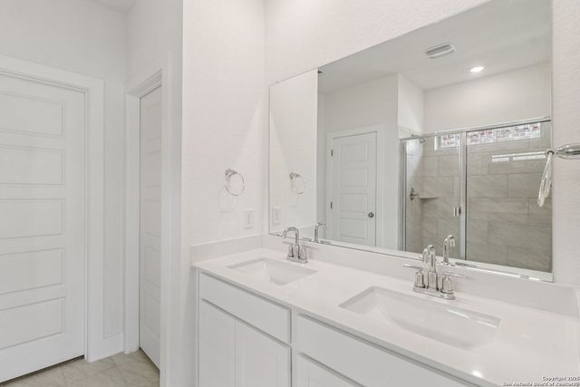 6330 Comanche Coyote, San Antonio, TX 78233