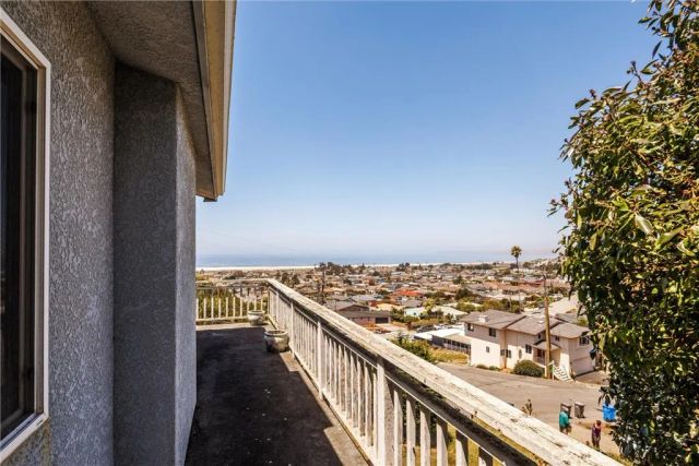 2670 Koa Avenue, Morro Bay, CA 93442