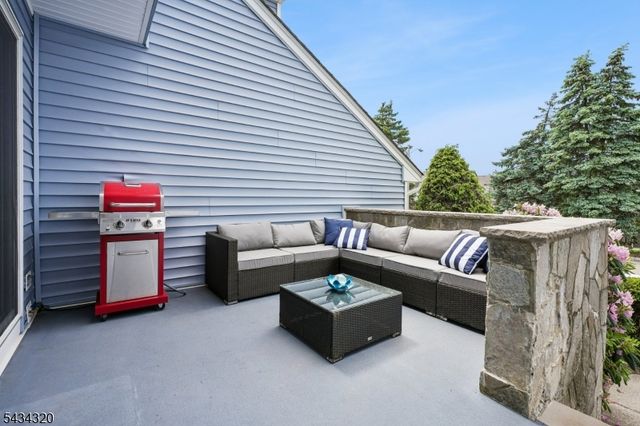 47 Davey Dr, West Orange Twp., NJ 07052