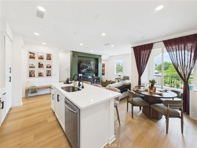 17952 Seaglass Drive, Huntington Beach, CA 92647