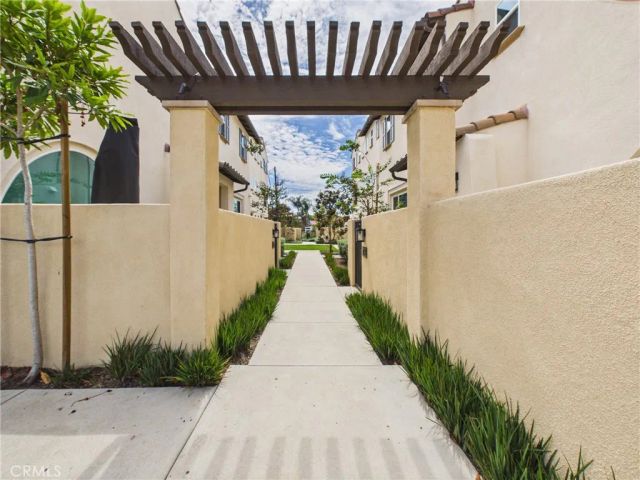 17952 Seaglass Drive, Huntington Beach, CA 92647