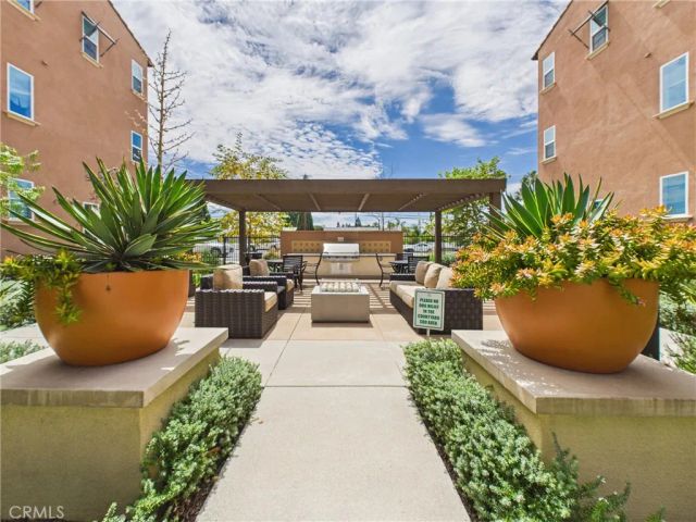17952 Seaglass Drive, Huntington Beach, CA 92647