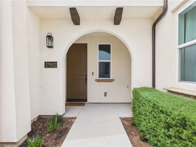 17952 Seaglass Drive, Huntington Beach, CA 92647