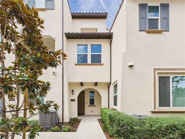 17952 Seaglass Drive, Huntington Beach, CA 92647