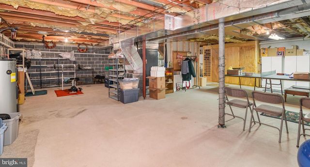 15 BONNYWICK DR, Harrisburg, PA 17111