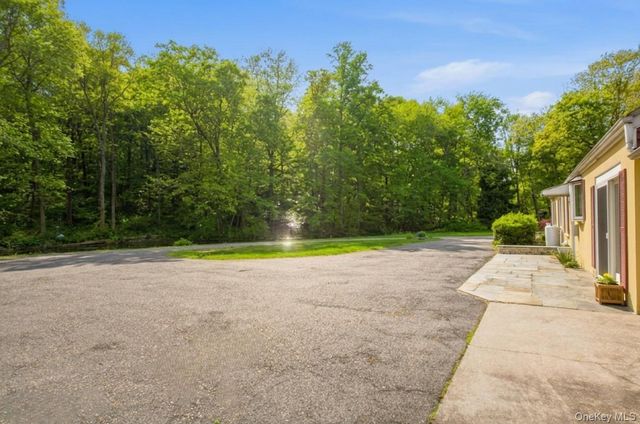 5 Primrose Street, Katonah, NY 10536