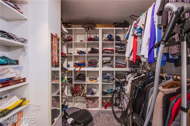 3930 University Center Drive 512, Las Vegas, NV 89119