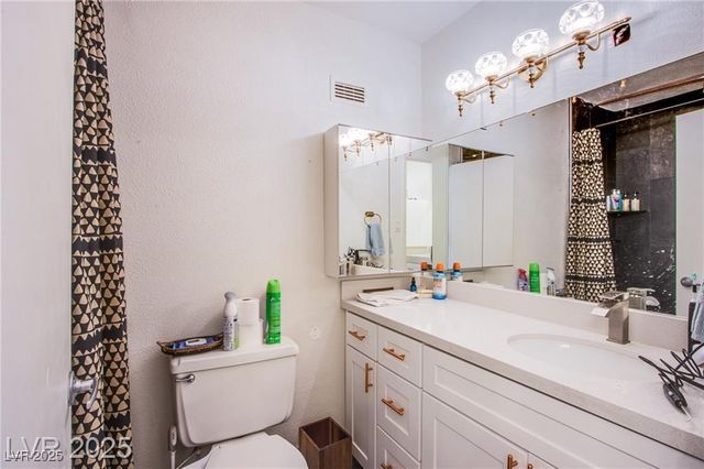 3930 University Center Drive 512, Las Vegas, NV 89119