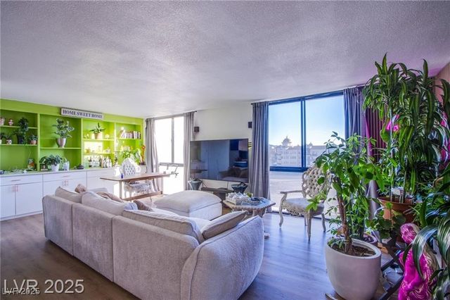 3930 University Center Drive 512, Las Vegas, NV 89119