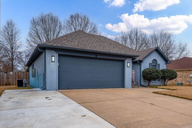 4420 Raleigh Drive, Conway, AR 72034