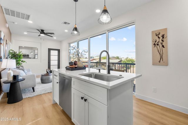 1502 S 14th Street, Phoenix, AZ 85034