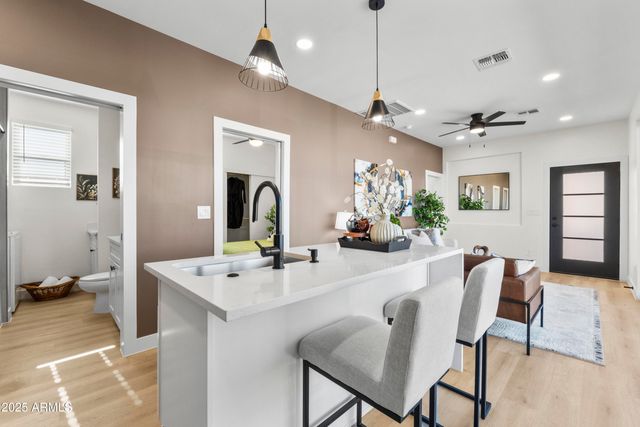 1502 S 14th Street, Phoenix, AZ 85034