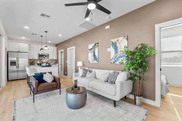 1502 S 14th Street, Phoenix, AZ 85034