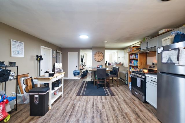 98 Beetle St, New Bedford, MA 02746