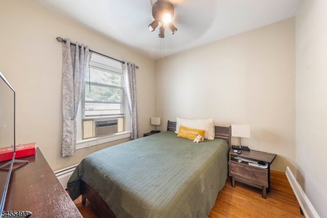 130 Acme St, Elizabeth City, NJ 07202
