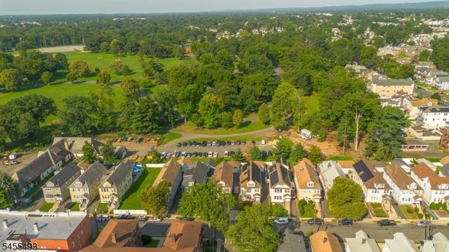 130 Acme St, Elizabeth City, NJ 07202