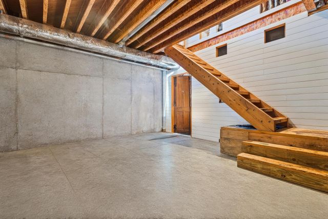 9690 Clifton Road, Frankfort, KY 40601