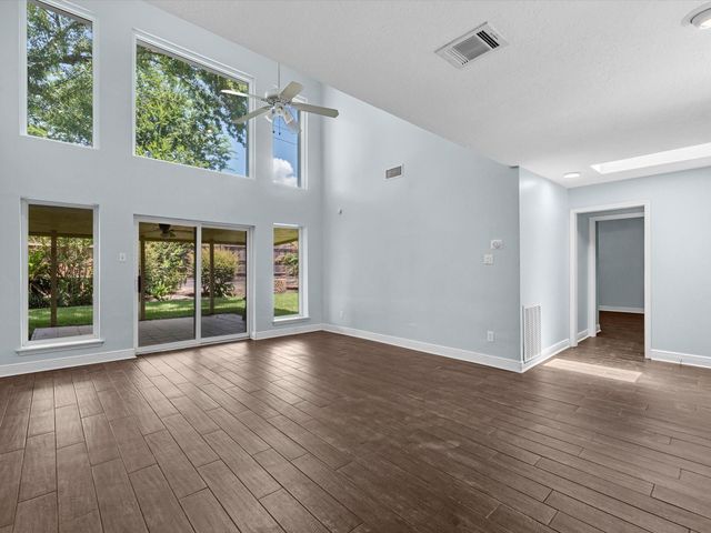 9006 Donys Drive, Houston, TX 77040