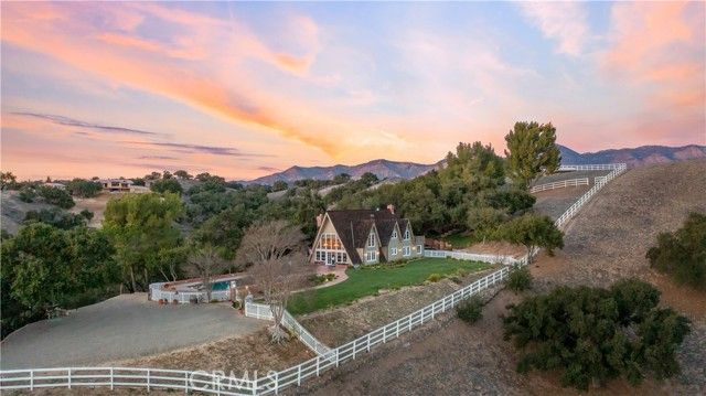 4086 E Oak Trail Road, Santa Ynez, CA 93460
