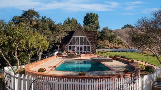 4086 E Oak Trail Road, Santa Ynez, CA 93460