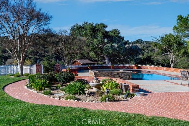 4086 E Oak Trail Road, Santa Ynez, CA 93460