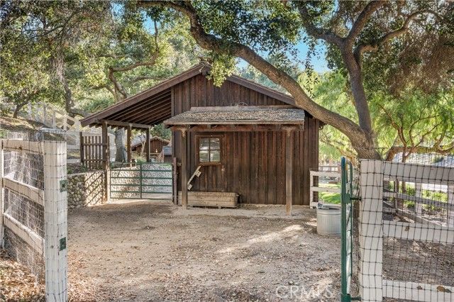 4086 E Oak Trail Road, Santa Ynez, CA 93460