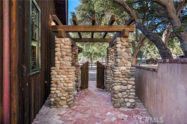 4086 E Oak Trail Road, Santa Ynez, CA 93460