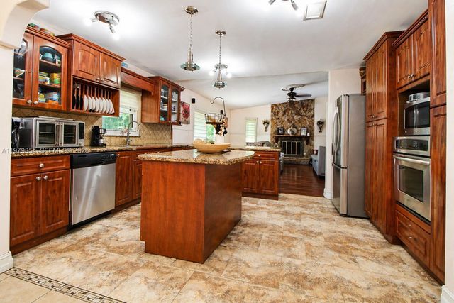 3400 SW 137th Ave, Miramar, FL 33027