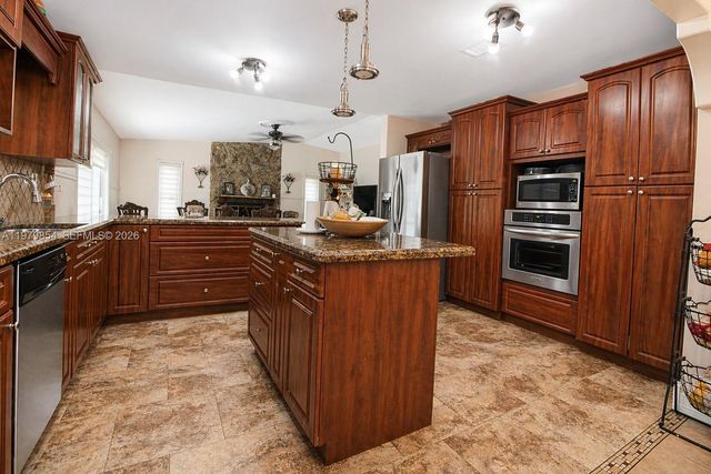 3400 SW 137th Ave, Miramar, FL 33027