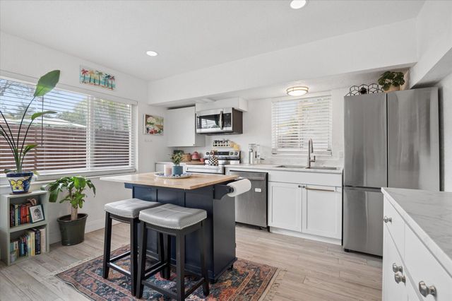 1645 NE 16th Avenue, Fort Lauderdale, FL 33305