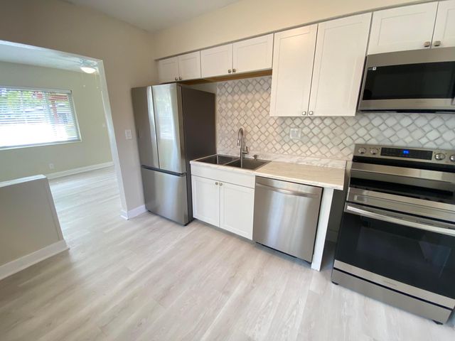 1645 NE 16th Avenue, Fort Lauderdale, FL 33305