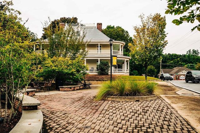 339 Scarlett Rose Way, Hoschton, GA 30548