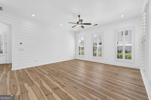 1043 Harvest Park Lane, Suwanee, GA 30024