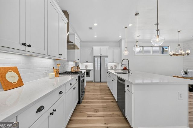 1043 Harvest Park Lane, Suwanee, GA 30024